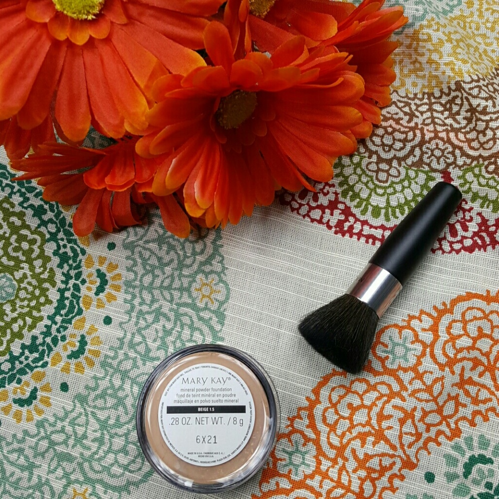 Mary Kay beige 1.5 mineral powder